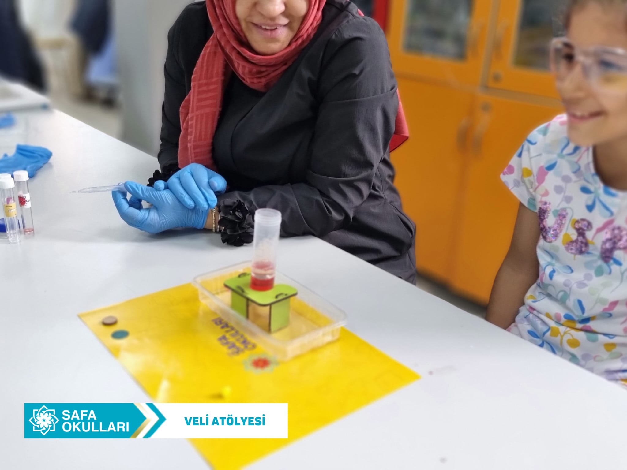 BİLİMLE EĞLENCE BULUŞUYOR: VELİ ATÖLYESİ