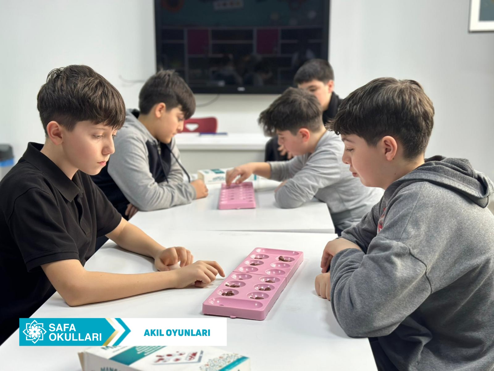 AKIL OYUNLARI ATÖLYESİ